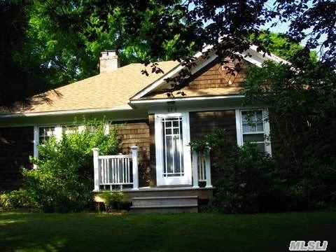 Classic 20&rsquo;S Bungalow W/Original Details, In A Historic Neighborhood. Lr W/Frpl, Dr, Hardwood Floors/ Garage/Studio In Private Backyard. In The Heart Of Town W/Beach Rights & Town Park/Marina To Southold Creek Park Just Steps Away.