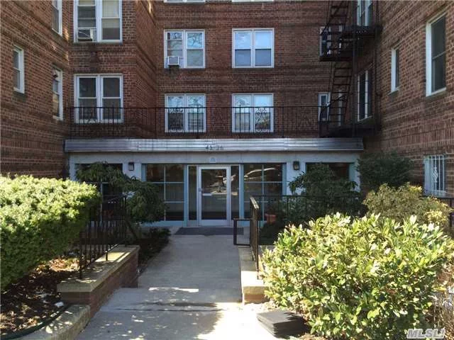 Bright And Spacious Corner Unit On The Second Floor On A Quite Street. Move In Condition And Excellent Layout. Maintenance Included All. Walking Distance To #7 Train And All Shopping Areas. Windows In All Rooms
