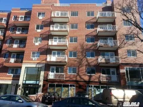 Beautiful 2 Bd/2Bth Condo For Rent. Excellent Condition, Bright & Spacious Rooms, Hardwood Floors Throughout. There Are Lots Of Closet Space, Washer And Dryer In The Unit.  5 Minute Walk To Subway M/R Train. Near Rego Shopping Center. New Building. Top Of The Line Appliances.