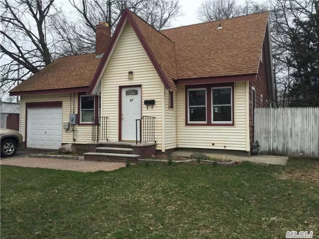 Good Condition Western Exposed Cape With Three Bedrooms And Two Bathrooms. This House Features A Spacious Living Room And Separate Kitchen With Dining Area, With Access To The Back Deck And Basement. Excellent Location, Across The Street From Macys, Lord And Taylor, Cheesecake Factory And Etc.