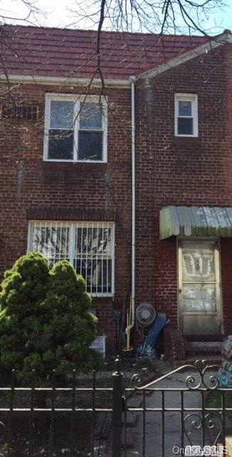 Brick Attached Townhouse In The Heart Of Jackson Heights, Convenient To Shopping Center And Transportation, Next To Norther Blvd.