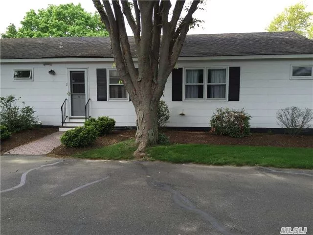 Easy Living 55+ Community. 2 Bed 1 Bath Co-Op In Colonial Village. Minutes To Shops, Restaurants In The Heart Of Southold