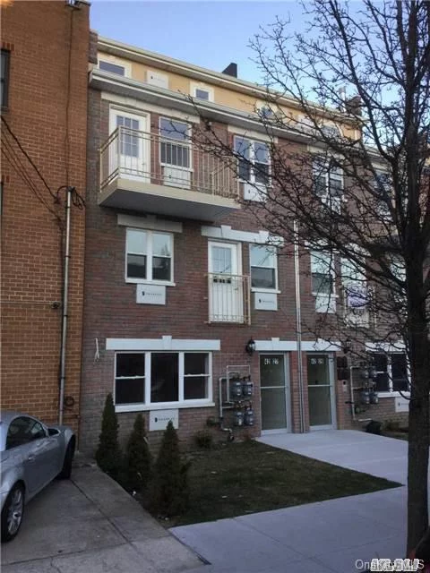 Brand New Never Occupied 3 Bedroom, 2 Bath Apartment Just One Half Block From Lirr And Near All Conveniences On Bell Blvd. A Cat Or Small Dog Is Ok