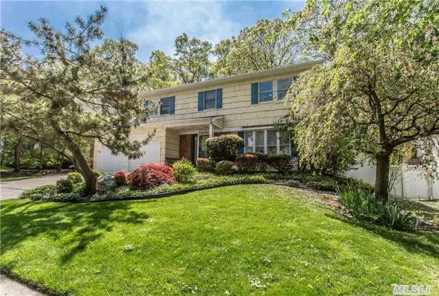 Spectacular Colonial In N. Syosset W/Grand Entry, Updated Eik W/Cherry Wood Cabinets, Granite Counter Tops, Double Oven, Ceramic Tiles, Hw Flrs, Updated Baths, Crown Molding, Manicured Property, W/Perimeter Lighting Around Home, Paved Patio, New Gas Heating, 5 Yr Old Cac, Central Vac, New Alarm System, 1Yr Old Roof, Igs, Village Elem, South Woods Perfect Location Must See!