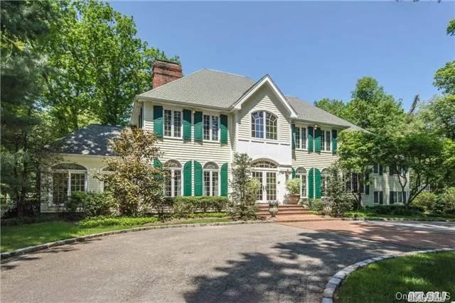 Pristine & Elegant Is This Ch Colonial In The Syosset S. D. Quality Craftsmanship Throughout With Extensive Moldings. Beautiful Gourmet Eik With Butler&rsquo;s Pantry, Beautiful Office On First Floor That Can Be Turned Into Another Bedrm. If Needed. Fabulous Bonus Rm Over 3 Car Garage . Ig Heated Gunite Pool Overlooking Peaceful & Serene Grounds - Prime Loc.