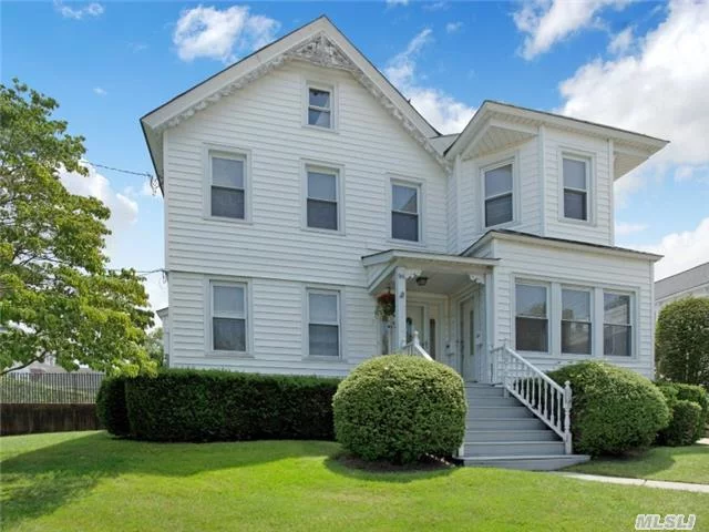 Located In Historic Hamlet Of Oyster Bay Sits This Charming Vintage Colonial In Highly Sought After Neighborhood. First Time On Market Since 1950 Inground Pool W/Det 2 Car Garage. Large Rooms W/High-Ceilings. New Oil Burner. A Rare Treasure Not To Be Missed!