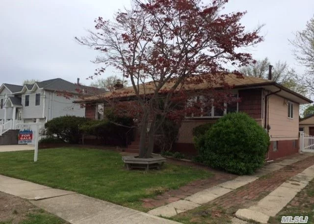 This Is A Fannie Mae Homepath Property. All Info Must Be Verified.Features 3 Bedroom, 1 Full Bathroom, Eik, Living Room, Dining Room, Hard Wood Flooring. Sits On Quiet Residential Street.