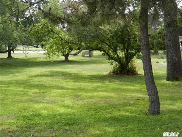 Waterview Of Mill Neck Bay, Short Distance To Village Beach And Mooring. There Is No House #. The Property Is In Front Of And Was Extracted From, 16 Meadow Lane House And Is Now A Legal Building Lot.