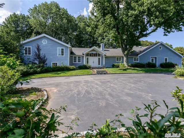 This 7 Bedroom Residence Features An Expansive Kitchen, 2 Dens, Separate 2 Bedroom Guest Wing, Brazilian Cherry And Mahogany Floors. Beautiful 2 Acre Property Is In A Sort After Location And Presents Endless Opportunities For Entertaining. Sparkling In-Ground Pool. 3 Car-Garage. Needs A Little Tender Loving Care To Bring Back The Luster. Jericho School District.