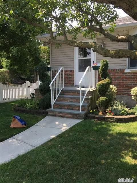 Beautiful Home, Very Private, Marble Bathroom, New Windows & Siding Fencing Roof. Vaulted Ceiling In Kitchen With Skylight.