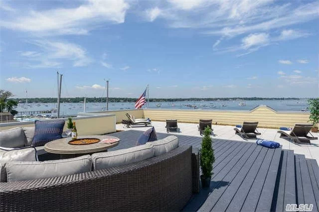 New Waterfront Community For 62+ With Top Of The Line Construction Offers Fabulous Views Of Manhasset Bay, Manhattan Skyline, And Sunsets. Rooftop Terrace With Putting Green, Bbq, Fire Pit, Dining Area, Lounge Area. Virtual Doorman, Fitness Center. Assigned Underground Parking