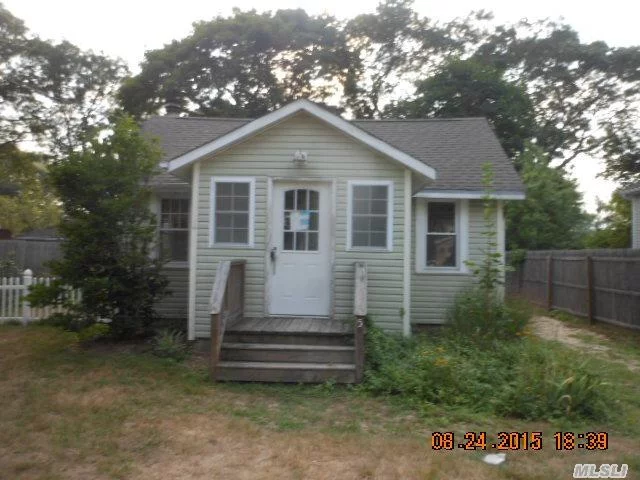 Cute & Cozy Ranch Style Home With A Wide Open Floor Plan, Hard Wood Floors Throughout, Fireplace, Open Kitchen With High Ceilings, Full Basement & Topped With A Detached 1 Car Garage!