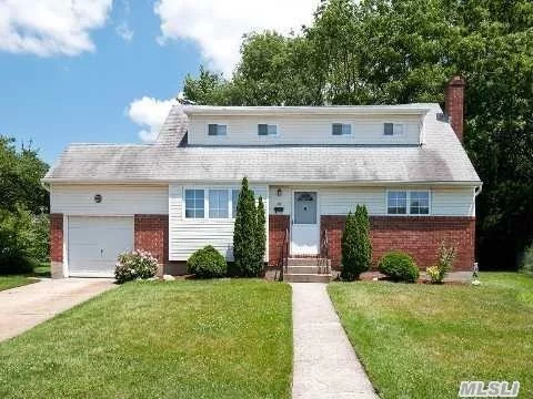 Clean And Well Maintained 4 Bedroom Home With 2.5 Baths, Hardwood Floors, Newer Windows, New Gas Heating System, New Hot Water Heater, Cul De Sac Location, Large Fenced Yard. Great School District- Syosset!!