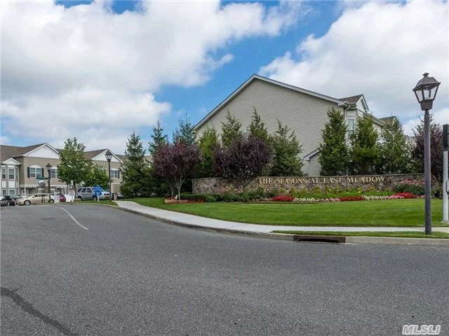 Mint 2nd Flr Condo In Gated Communitity! Master Br Suite, 2nd Br, 2nd Full Ba, All H/W Flrs, Balcony, Hihats, New Eik W/Granite, Updraded Stainless Stl Appliances, Loft/Den, W/I Closet, W/D On Main Flr, Magnificent Clubhouse W/Theater, Gym, Library, Rec. Room, & Gorgeous Lounges W/Tv&rsquo;s & Fireplace. Lots Of Activities! Indoor & Outdoor Heated Pools.Pet Park.24 Hour Security