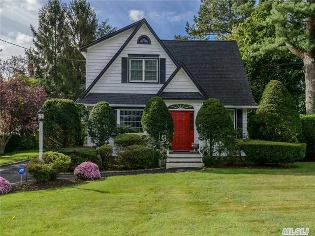 Welcome To This Beautiful Colonial Situated Mid-Block On A Desirable Street In North Syosset On A 100 X 175 Lot. Formal Living Rm W/Fireplace, Formal Dining Rm, Den, Plus Enclosed Porch Leading Out To A Large Trex Deck Overlooking Manicured Landscaped Property. Updated Eat-In-Kitchen W/Ss Appliances & Granite Counters. Hardwood Floors Throughout. New Cac & Alarm System.