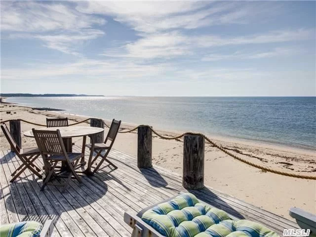 Tucked Away In The Dunes, This Charming Beach Cottage Has Breathtaking Westerly Views Across The Sand & Sound. Above The Beach, With A Water Front Deck, Glassed Living Room & Dining Room. 3 Bedrooms. Private With Separate Studio. Outdoor Shower.