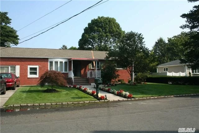 Immaculate 3 Br Ranch With Updated Kitchen & Bath, Open Floor Plan, Wood Floors, Use Of Yard And Driveway Parking.