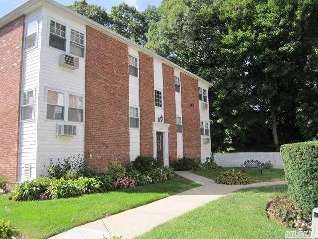 Corner Deluxe 1 Bedroom With Private Terrace, Large Bedroom With Double Closets, Large Living Room With Many Windows, Dining Room With Slider To Terrace, Walk-In Closet, Great Location, Close To Lirr, Town & Beaches, Sold As Is