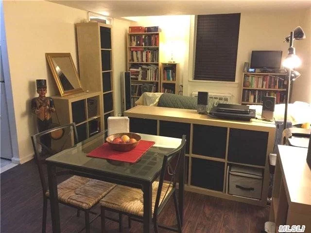 Junior Size One Bedroom In A  24/7 Doorman Building, W/Garage, (W.L.), Pet Friendly.  Steps From 71st Continental E, F, M & R Trains. Short Walk To Austin St. Shopping, Dining, Health Club&rsquo;s And L.I.R.R.
