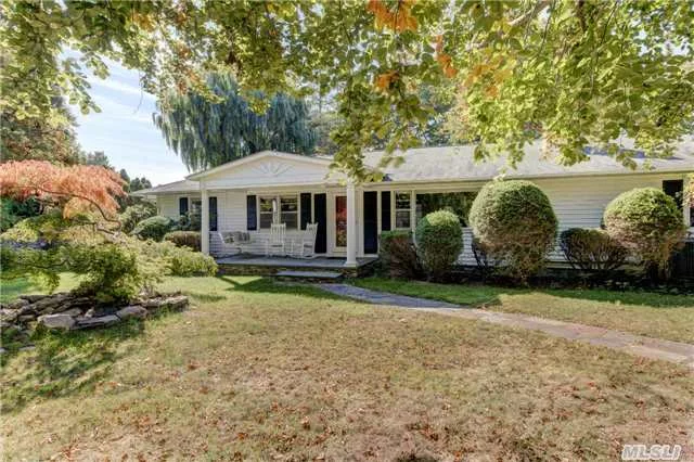 Founder&rsquo;s Landing Expanded Farm Ranch - Featuring Rocking Chair Porch, 2 Fireplaces And Lovely Garden Pergola With Direct Access To The Beach, Founder&rsquo;s Landing Park And Village Of Southold Amenities. Perfection. Move In Ready.