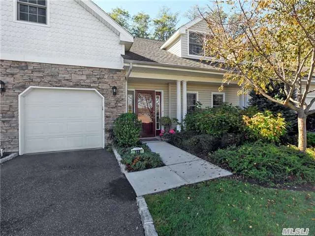 Original Owner Selling Nantucket Model With Many Updates. Large Totally Private, Beautifully Landscaped Yard. Clubhouse.3 Bedrooms, 2 1/2 Baths, Open Floor Plan, Granite Kitchen Opens To Living Room. Larger Master W/ Spacious Bath.