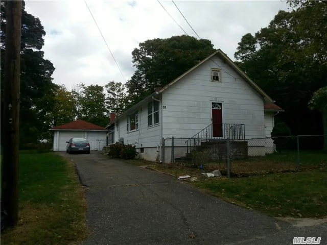 2 Bedroom 1 Bath Ranch Less Than 1 Block From The Beach. Country Kitchen, 3 Season Sunroom, Large Fenced Yard, Full Basement, 1.5 Car Garage, Winter Waterviews. Deeded Beach Rights.