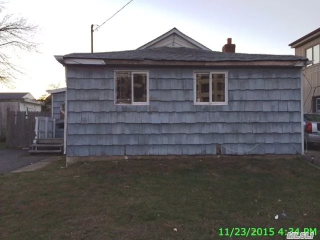 This Is A Fannie Mae Homepath Property. Waterfront Ranch With (2) Bedrooms, (1) Bathroom, Kitchen, Dining Area And Living Room On Waterfront Canal. Walking Distance To Nautical Mile.