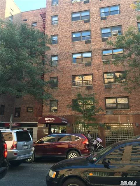 Prime Location, Very Convenient, Minutes To M/R T Subway Train/Queens Center Mall/Rego Park Mall/Supermarket, Quiet & Sunny Spacious One Bedroom Apt, Southern Exposure, Hardwood Floor.