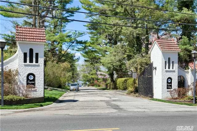 Bayview Colony. Pool, Cabana, Tennis, Dock, Beach/Mooring. Dues $1, 200. Dramatic Sunny Custom Home, Completely Rebuilt In 1988. Great Room With Hi-Ceilings Opens To Gourmet Chef&rsquo;s Eik. Deluxe Rooms. Loft In 1 Bedroom, 11 Skylights, Mature Plantings.