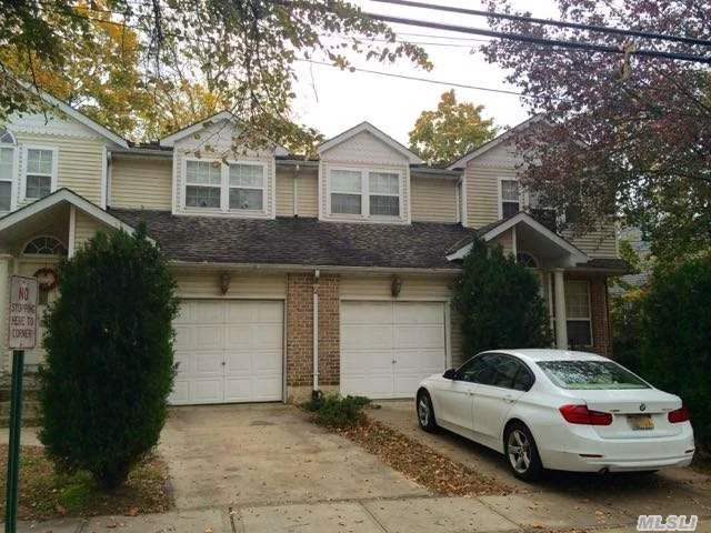 Specious 3Br Duplex With Attached Garage, Full Finished Basement, Fences Garden, Easy Access To Shopping, Guggenheim School. 1/1/2016 Move In.