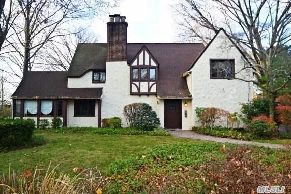 Charming Tudor Style Home On Magnificent Park Like Property. Excellent Location. Close To All. With All The Amenities Of Village Of Great Neck Estates With Private Police And Waterfront Private Park. Saddle Rock Elementary School And Choice Of Great Neck North Or South Middle And High School.