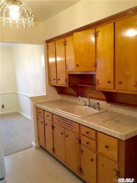 Sun Drenched 2 Bedroom, 1 Bathroom Apartment. Features Living Room And Dining Area. Super Clean And Recently Painted - Stanley Steamed Carpets Throughout ! Washer Machine Available For Use As Well.