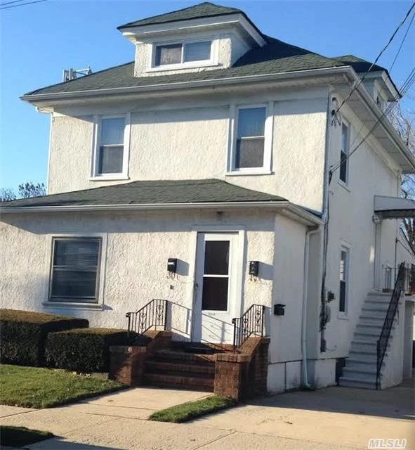 Great 2 Family 2/2 Finished Basement