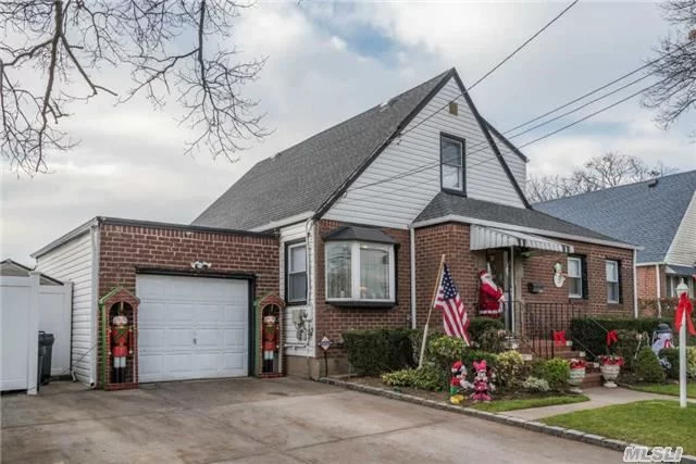 The Gift That Keeps On Giving- Christmas Cape, 3 Bedrooms- Updated W/ Eik, Granite Counter Tops & Tiled Backsplash. Formal Living Room, & Large Formal Dining Room, Den & Redone, Updated Bathrooms Throughout With An Amazing Backyard And Walk Out Basement!
