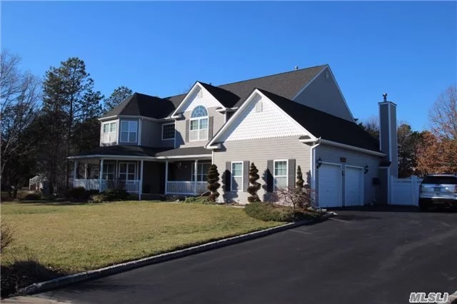 Beautiful Victorian Colonial -Exquisite Eh Columns & A New Gourmet Kit W/Top Stainless Steel Appl! Spacious Guest Rm & Sliders To 3/4 Acres Parklike Yard! Master Suite-Lrg Walk Ins-Tray Ceilings-Moldings-Beautiful Hard Wd Floors-Tile Flrs-Cent Air/ Vac- A Completely Fin Basm W/Kit-Lr-F Bath -Laund Rm/Own Entry For Mom/Dad! 2 Car Gar W/Entry- Gas Heat/Low Taxes!