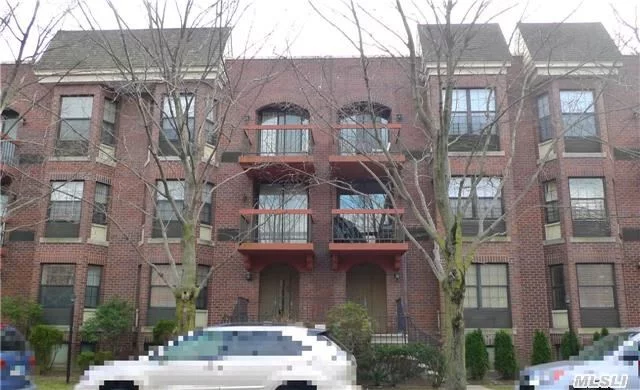 Beautiful 3 Br 2 Full Baths Unit On The Top Floor Of The Building. Large Open Living Space With Balcony. Cherry Hw Floors Throughout, Custom Kitchen With Custom Cabinets, Granite Counter Tops, And Top Of The Line Appliances. Washer/Dryer In Unit. Move In Condition. Convenient To Shopping & Transportation. Bus Q64&Q65.