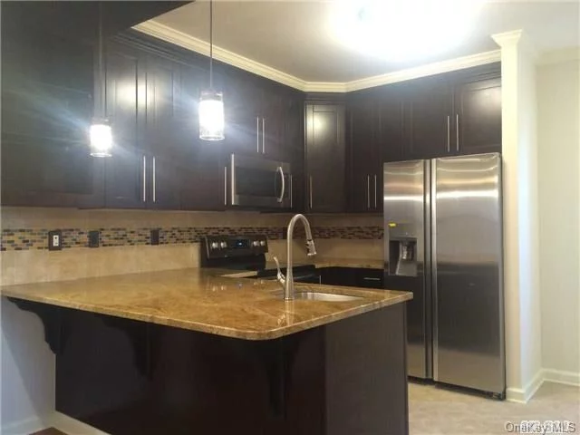 Brand New (1) Br Stunner In Prime Bayside Location 1 Block To Lirr. Bright Apartment Featuring Ca Kitchen W/Granite Counter Tops & New High End Energy Efficient Appliances, Ice Maker, Washer/Dryer, Video Intercom, New Windows, Led Lighting, Hardwood Floors & Spray Foam Insulation. Eastern Exposure With Lots Of Closets & Parking Available.