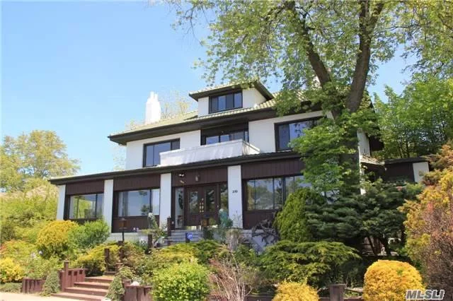 New York&rsquo;s Best Kept Secret. Douglas Manor, A North Shore Enclave Of Beautiful Character Homes Is A Waterfront Community Centered Around The Douglaston Club. Only A Limited Number Of Waterfront Properties And This Is One Of The Finest. 270 Degree Unobstructed Water Views Of The Bridges, Bay, And Daily Sunsets. Only 28 Min Lirr Train From Manhattan. Discover Douglaston !
