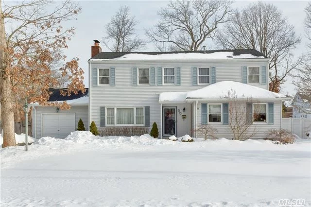 Sun Filled 3, 000+ Sq Ft Colonial In Lawrence Farms. Home Was Renovated In 1987 To Include 4 Brs, A Great Rm / Den Overlooking Private Backyard. 2 Water Heaters, 2 Sep Heating Units, 10 Skylights, Eik W/ Breakfast Room.