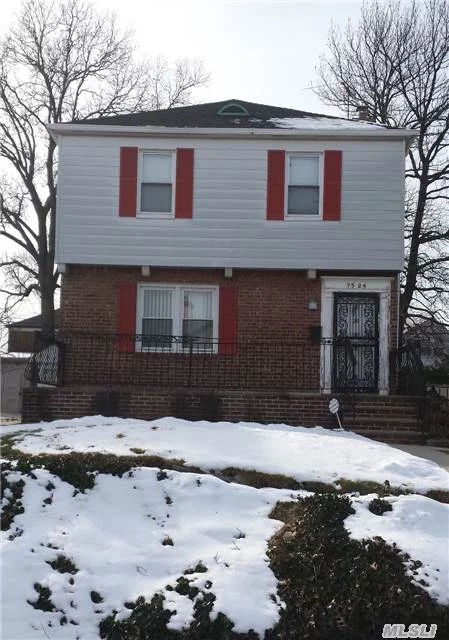 Lovely Spacious Colonial House: Lr, Dr, Eik, 3 Bedrms, Big Family Room, 2 Full Baths, Large Front Porch, Gas Heat, Sprinkler System. Enjoy The Convenience Of Living 1/2 Block From Union Trpk, Shopping Transp And Other Amenities.