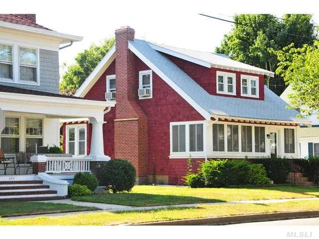 Call The Historic Maritime Village Of Greenport Home. Reserve This West Dublin Craftsman And Explore The North Fork. Moments To Bay Beach, Recently Updated. Granite Kitchen, Stainless Steel Appliances, Sparking Bathrooms, And Hardwood Floors. Ferry, Rr, And Jitney Transportation Just Two Blocks Away. Available Memorial Day Through July, And Post Labor Day 2016.