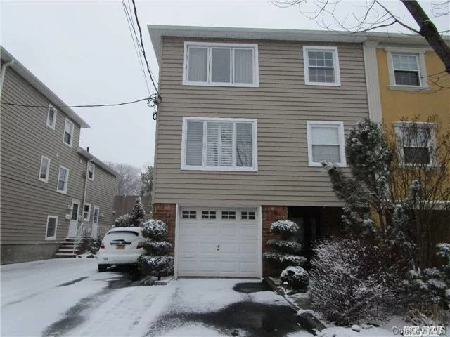 Great Bay Terrace Location, Quiet Street. 3/4 Bedrooms, 2.5 Bths Duplex, Wood Floors Throughout, Updated Baths And Kitchen (Viking Stove). Private Covered Deck And Fenced Yard. Garage With Single Parking Spot. Accessible To Transportation. Well Kept. Must See; Won&rsquo;t Last.