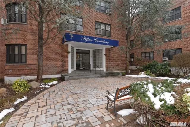 Great Opportunity For A Mint Corner Unit In Prime Location Near Lirr! Unit Offers Large Cozy Entrance Foyer, Living Rm, Beautiful Hardwood Flrs, Dining Area, Kitchen W/Granite Counter Tops & Ss Appl, Large Bdrm, Updated Bathroom. Low Maint. $813.56 But W/Star $760.70. Building Offers Storage, Bike Rm, Lndry Room. Waiting List For Ga But $5 St. Sticker.