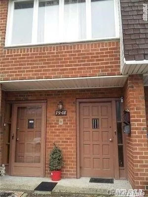 Renovated 1Bd/1Bath Apartment For Rent In Great Area. New Kitchen Appliances , Bright Rooms, And Hardwood Floor Throughout.