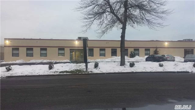 5, 160 S.F. Warehouse Located In The Light Industrial Park Of Plainview, Directly Off Of Lie Exit 46) And Northern State Pkwy. The Tenant Is Responsible For Taxes And Cam Charges Of $3.50/S.F.