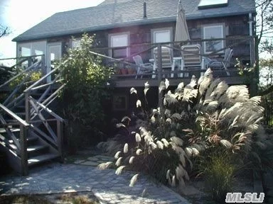 You Can Surf In The Ocean, Boat On The Bay, Fish, Windsurf And Much More! This Home Has Multi Decks For Easy Outdoor Entertaining. This Home Is Casual Beach Chic, Designed For Ease And Comfort. As Soon As You Enter You Can Imagine Your First Day At The Beach! Just 50 Minutes To Nyc Gated Community. Land Lease Till 2065