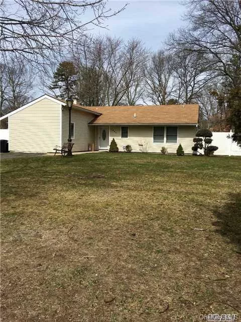 Short Sale. 3 Bed, 2 Bath Ranch, Eik, Office, New Windows, New Water Heater, Igs