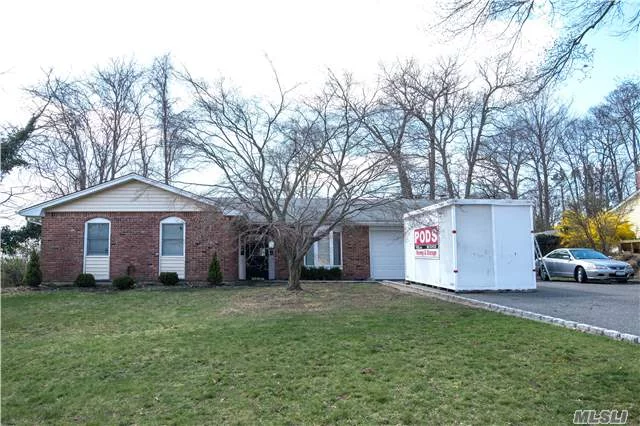 Fantastic Opportunity To Own In Comsewogue Sd! Many Possibilities With This Spacious 3Br 2Ba Ranch. Home Has Hardwood/Tile Throughout, Backs To Easement And Offers A Lot Of Privacy! Brand New Central Air Installed 2016! Tax Grievance Filed! Don&rsquo;t Miss!