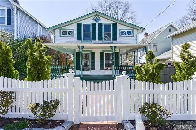 Home Sweet Home White Picket Fence Included. Lots Of Recent Renovations To This Charming 3 Bed Home. Floors, Walls, Ceilings Redone Level And Squared With Crown Moldings Added. Custom Built Breakfast Nook Bench W/Storage. New Washer/Dryer Combo Plus Mitsubishi Ductless Ac. Lots To Love With The Large Wrap Around Porch. Close To Town, Parks And Beach. Ns Schools