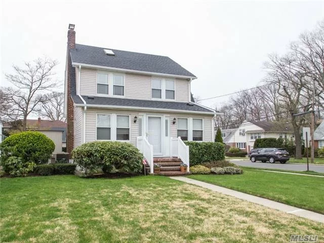 Move Right Into This Charming, Updated Colonial In Roslyn Heights. This Home Features 3Br&rsquo;s, 2 Full Baths, Sitting Room, Lr W/Fireplace, Formal Dr, Eat-In-Kitchen W/Granite Countertops. Finished Attic Space Makes Perfect Home Office Or Storage. Wood Floors, Finished Basement, Cac, Igs, Brand New Roof, 2-Car Detached Garage, Roslyn Sd#3. Close To Parkways And Shopping.